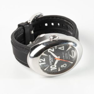 B240125 - 152: Reloj de acero marca locman edicion limitada con movimiento automatico y brazalete de caucho. (marca verificada).